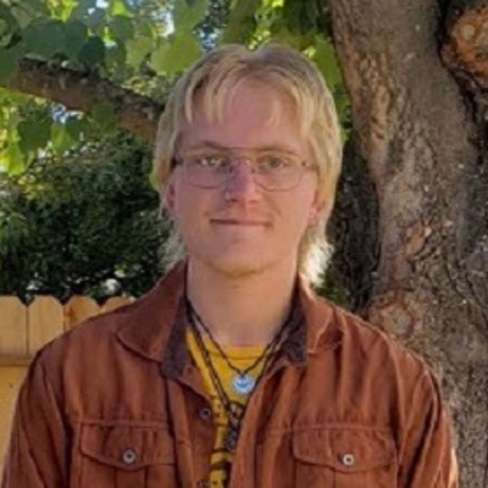 Meet your Posher, Sam